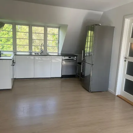 Apartment Charming With View, Tennis Court- 5 Minutes From Center Odense