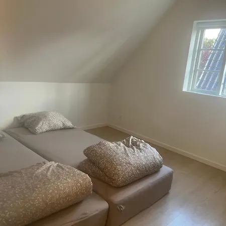 Charming With View, Tennis Court- 5 Minutes From Center * Odense