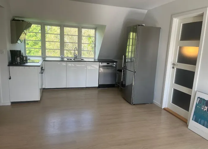 Lejlighed Charming With View, Tennis Court- 5 Minutes From Center Odense